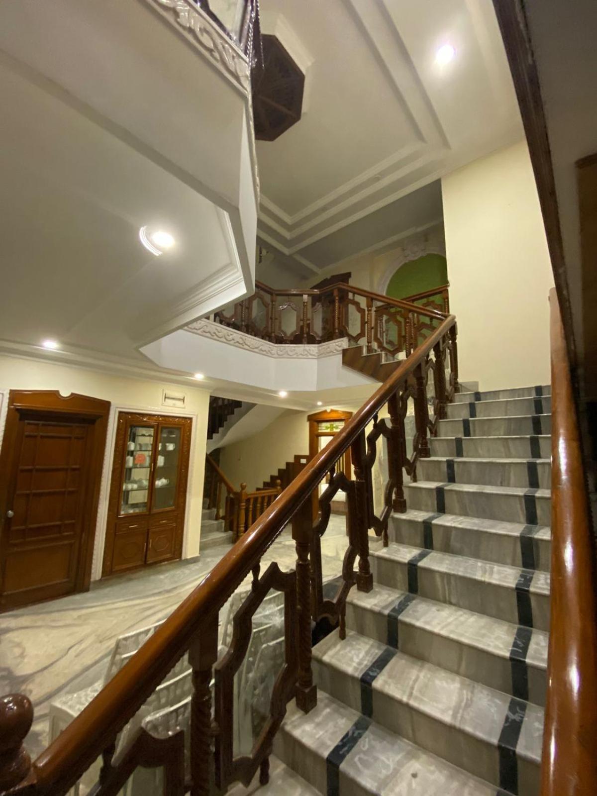 Hotel Kp Suites Metro Hyderabad Exterior foto